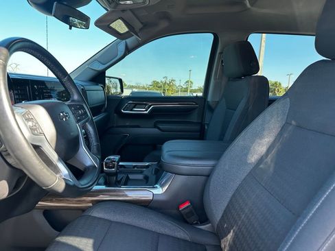 Used 2024 Chevrolet Silverado 1500 LT Trail Boss image 35