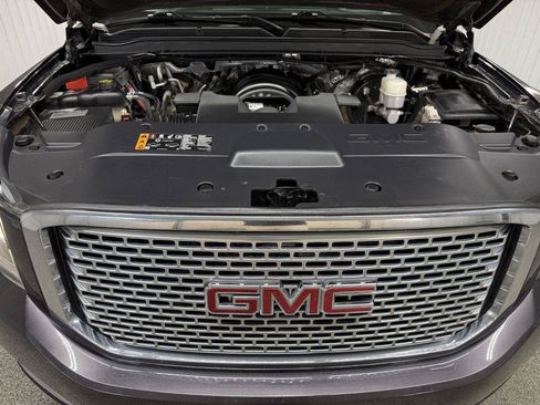 Used 2017 GMC Yukon XL Denali w/ Open Road Package AWD/4WD image 50