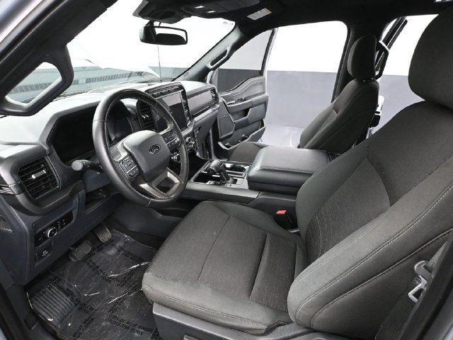 Used 2024 Ford F150 XLT w/ XLT Black Appearance Package AWD/4WD image 17