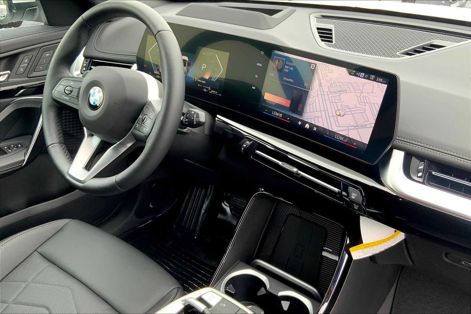Used 2025 BMW X1 xDrive28i w/ Technology Package AWD/4WD image 18