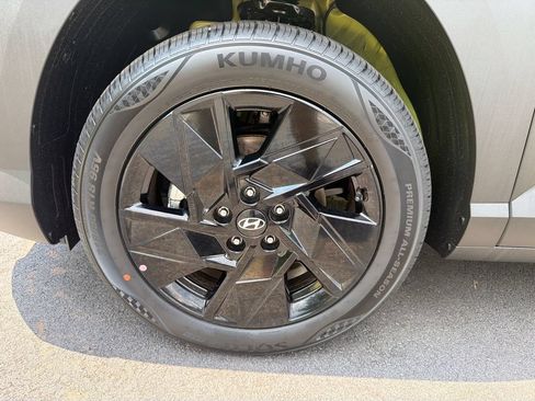 New 2026 Hyundai Kona SEL Sport FWD image 12