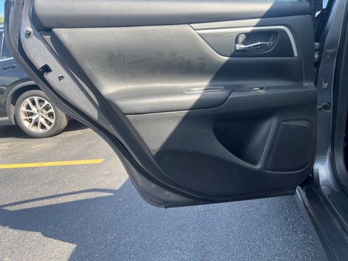 Used 2016 Nissan Altima 2.5 SR image 10