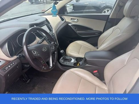 Used 2018 Hyundai Santa Fe Sport 2.0T AWD/4WD image 2