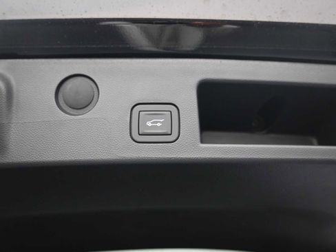 New 2026 GMC Terrain AT4 w/ Convenience Package III image 23