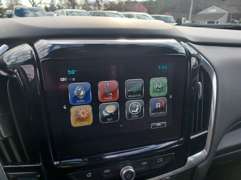 Used 2018 Chevrolet Traverse LT image 10