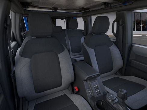 New 2025 Ford Bronco 4-Door image 10