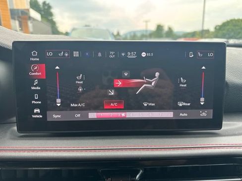 Certified 2023 Dodge Hornet GT w/ Track Pack AWD/4WD image 19