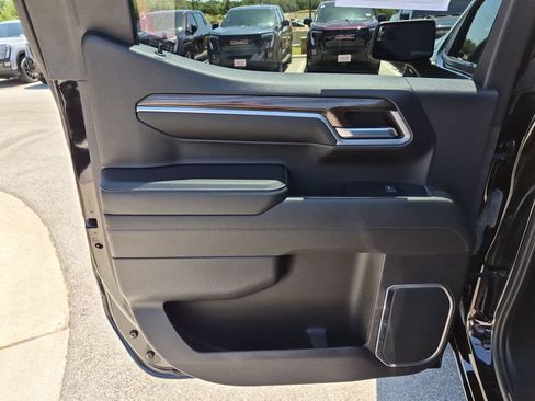 Used 2022 Chevrolet Silverado 1500 RST RWD image 35