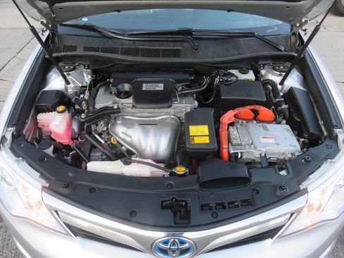 Used 2012 Toyota Camry LE image 35