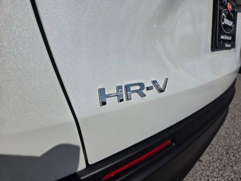 Used 2023 Honda HR-V LX image 10