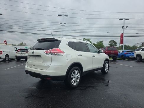 Used 2016 Nissan Rogue SV w/ SV Premium Package AWD/4WD image 5