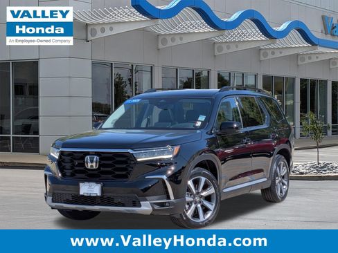 Certified 2025 Honda Pilot Elite image 1