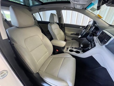 Used 2022 Kia Sportage EX w/ EX Technology Package FWD image 33