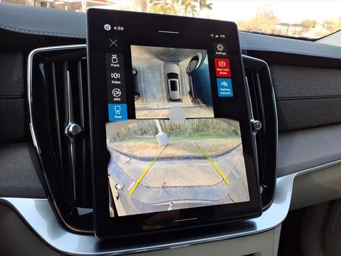 New 2026 Volvo XC90 T8 Ultra w/ Protection Package Premier AWD/4WD image 20