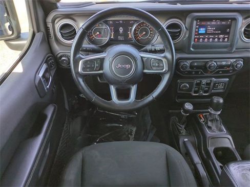 Used 2021 Jeep Wrangler Unlimited Sahara image 16