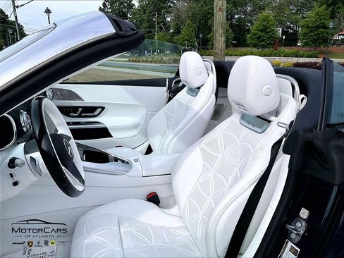 Used 2026 Mercedes-Benz Maybach SL 680 image 23