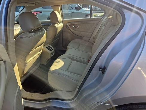 Used 2013 Ford Taurus SEL FWD image 15