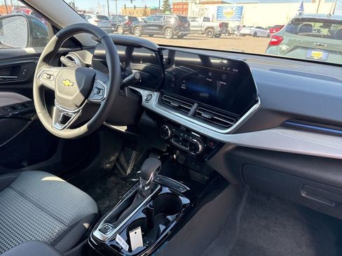New 2026 Chevrolet Trax LT image 33