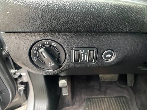 Used 2016 Dodge Challenger SXT Plus image 20