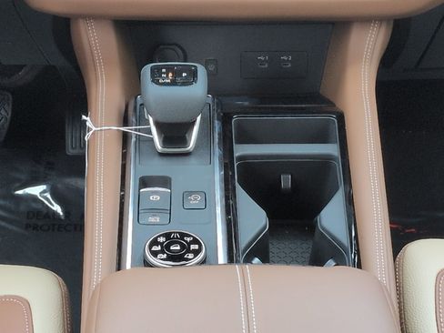 New 2026 Nissan Pathfinder Platinum AWD/4WD image 21
