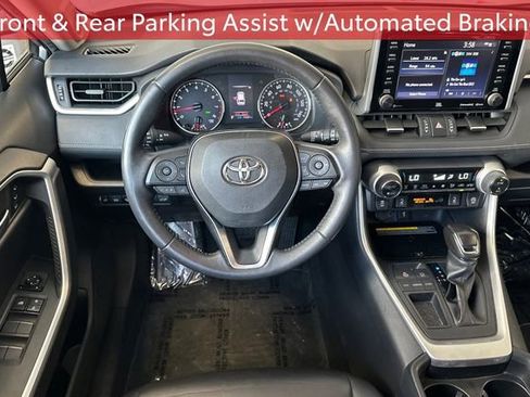 Used 2020 Toyota RAV4 XLE Premium FWD image 19
