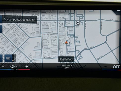 Used 2023 BMW iX xDrive50 w/ Sport Package image 13