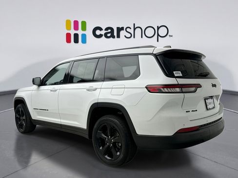 Used 2023 Jeep Grand Cherokee L Limited w/ Black Appearance Package AWD/4WD image 3