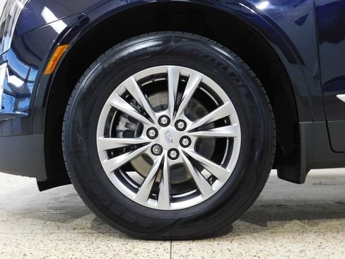 Used 2022 Cadillac XT5 Premium Luxury AWD/4WD image 16