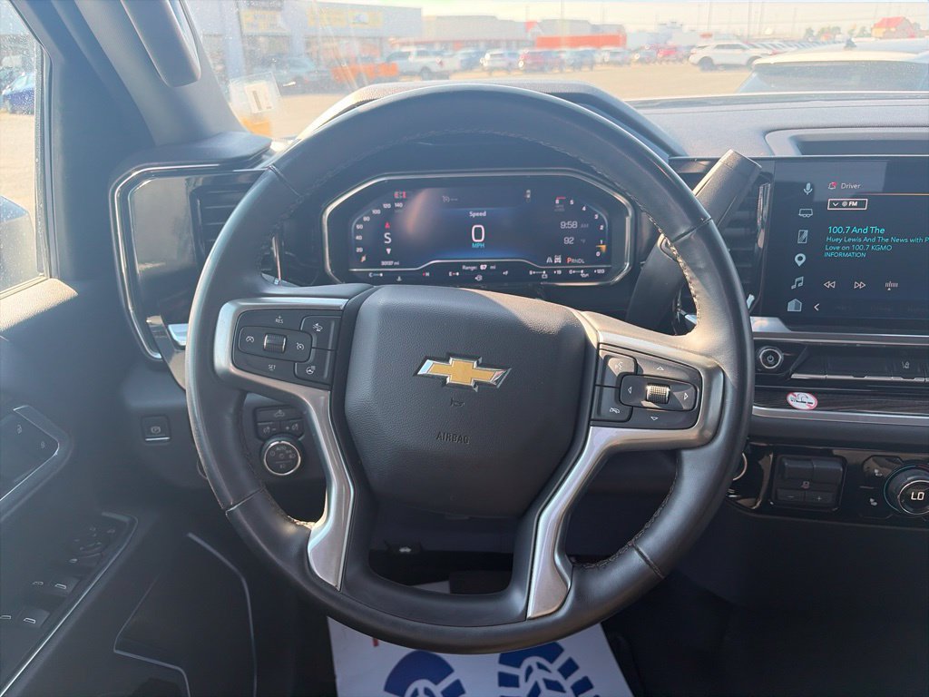 Used 2025 Chevrolet Silverado 2500 LT w/ Convenience Package AWD/4WD image 15