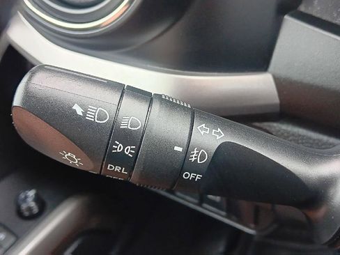 Used 2019 Toyota Tacoma SR5 image 14