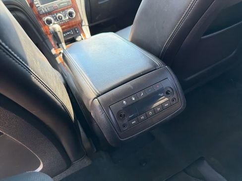 Used 2013 Chevrolet Traverse LT FWD image 13