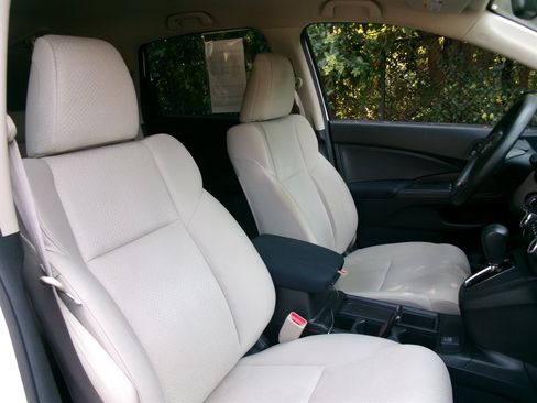 Used 2015 Honda CR-V LX image 19