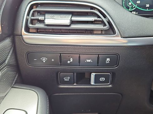 Used 2022 Hyundai Palisade Calligraphy image 14