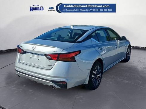Used 2024 Nissan Altima 2.5 SV w/ SV Premium Package AWD/4WD image 5