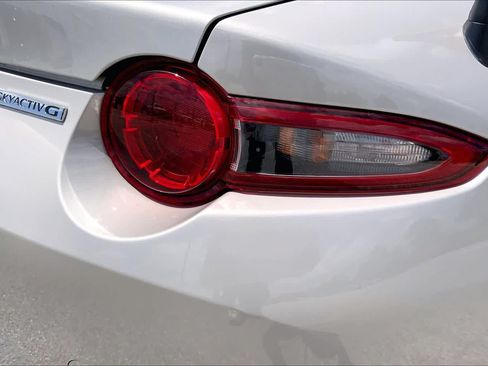 Used 2023 MAZDA MX-5 Miata Grand Touring RWD image 26