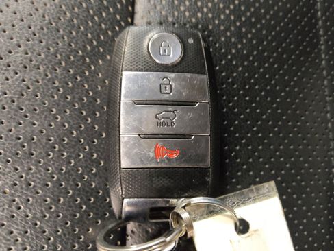 Used 2019 Kia Sorento EX image 32