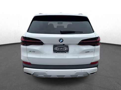 Used 2025 BMW X5 xDrive40i image 4