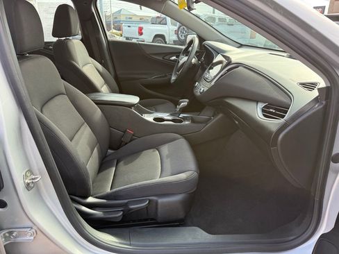 Used 2022 Chevrolet Malibu LT image 21