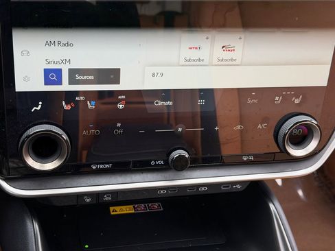 Certified 2025 Lexus RZ 450e image 21