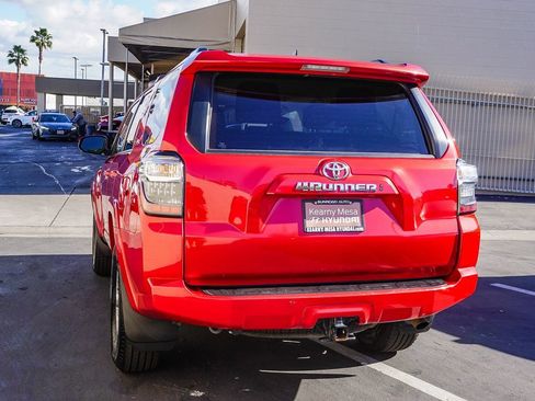 Used 2024 Toyota 4Runner SR5 image 4