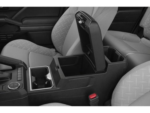 Used 2024 Toyota Tacoma SR5 w/ SR5 Upgrade Package AWD/4WD image 12
