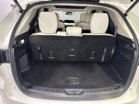 Used 2024 MAZDA CX-90 Plug-In Hybrid w/ Premium Plus AWD/4WD image 30