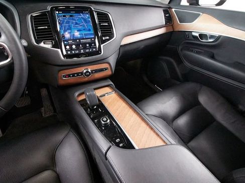 Certified 2023 Volvo XC90 B6 Plus AWD/4WD image 10