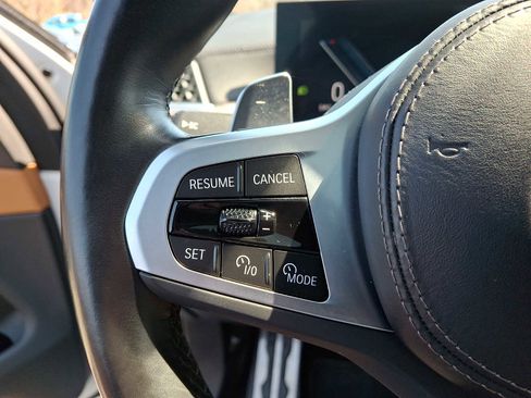 Used 2024 BMW X7 xDrive40i w/ M Sport Package AWD/4WD image 23