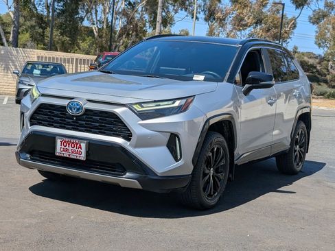 Used 2023 Toyota RAV4 XSE AWD/4WD image 11