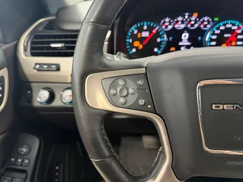Used 2017 GMC Yukon Denali w/ Open Road Package AWD/4WD image 12