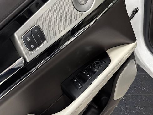 Used 2022 Lincoln Nautilus Black Label w/ Class II Trailer Tow Package image 29