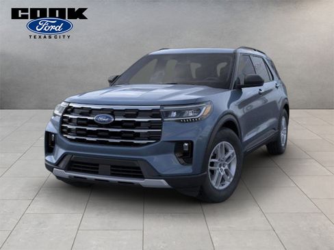 New 2026 Ford Explorer Active w/ Active Comfort Package RWD image 2