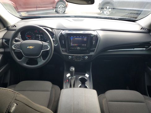 Used 2020 Chevrolet Traverse LS image 16