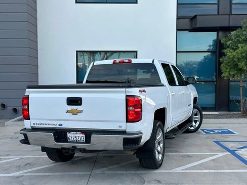 Used 2018 Chevrolet Silverado 1500 LT w/ LT Eassist Package AWD/4WD image 5